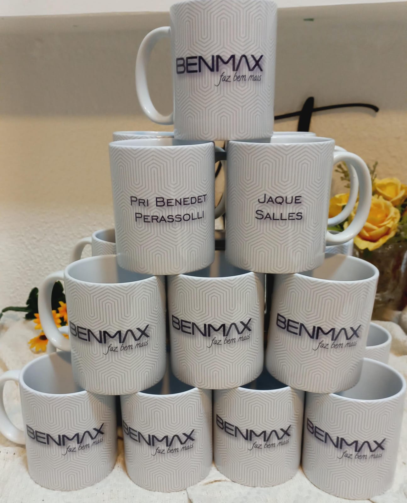 Canecas de Cerâmica Brancas 325 ml 30 un