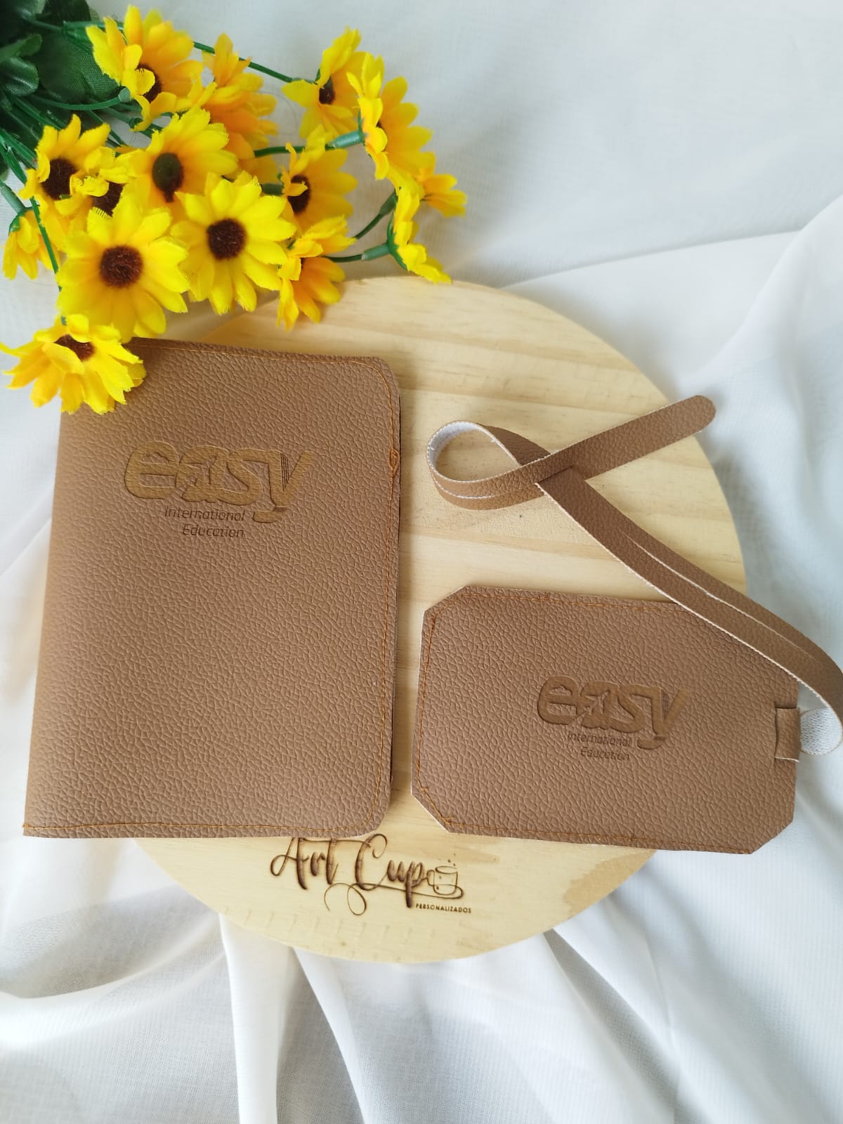 Porta passaporte+Tag Sacola (gravado a laser)